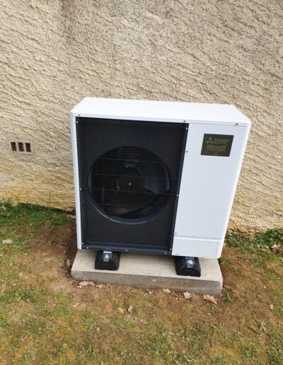 Installation de pompe à chaleur par chauffagiste à Vézac