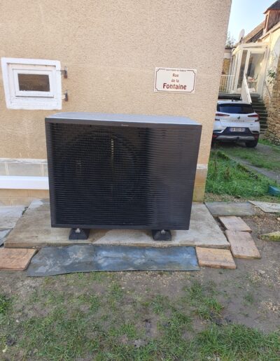 Installation de pompe à chaleur par chauffagiste à Vézac